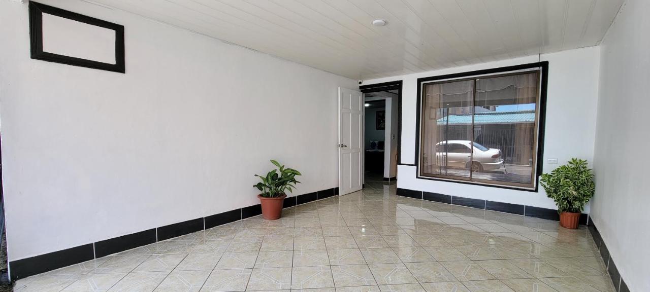 Panda House Villa Кепос Екстериор снимка